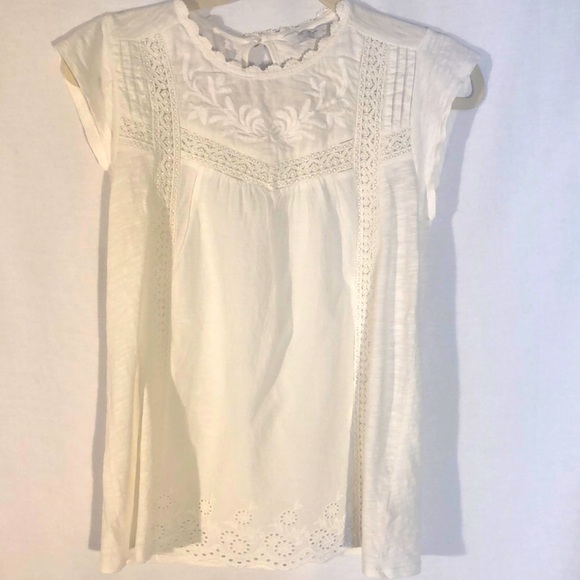 Lucky Brand Tops - Lucky Brand white T with lace detail